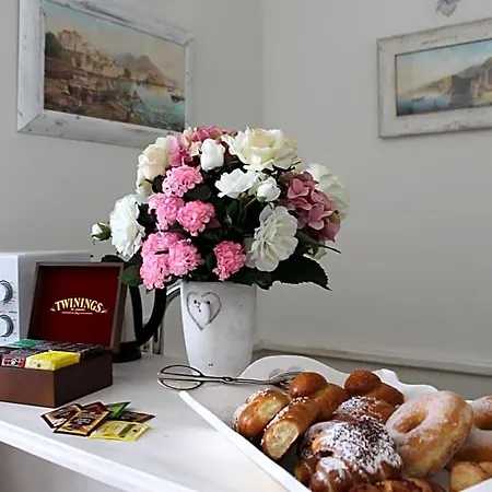 Paura Bed and Breakfast 4*