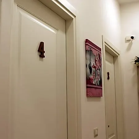 Paura 4* Νάπολη
