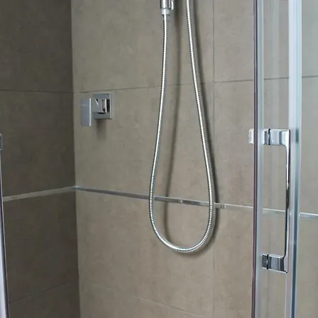 Paura Bed & Breakfast 4*